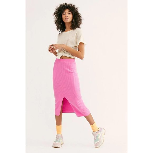 Free People Dresses & Skirts - NEW Free People Pink Ribbed Skyline Skirt
